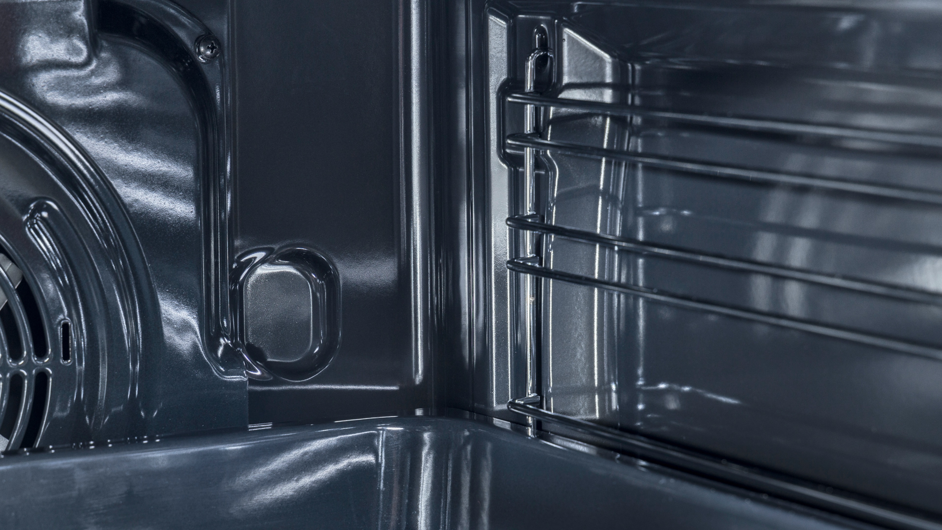 Hisense HI65222BB Extra Durable Enamel feature image