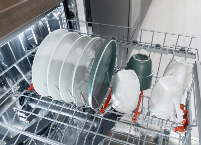 Hisense Freestanding Dishwasher HS661C60X - Flexible Baskets