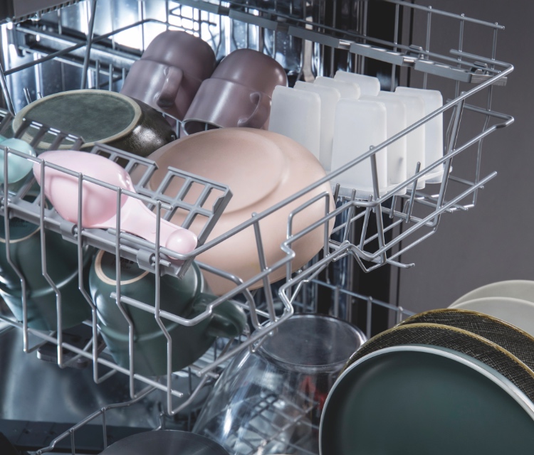 Hisense Freestanding Dishwasher HS661C60X - Auto Dry Technology